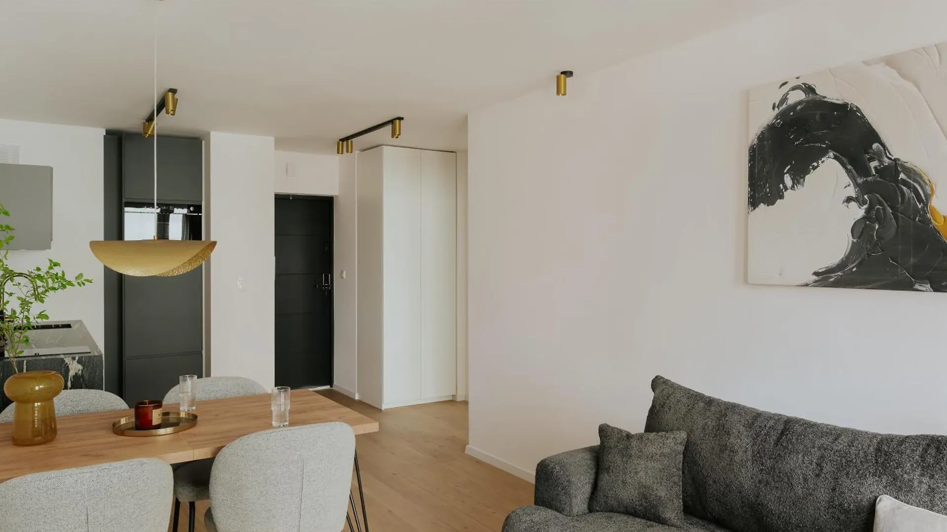 I Love Warsaw Apartments 0*,